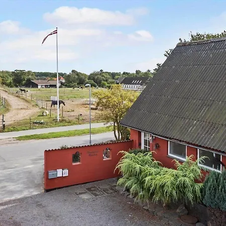 4791-ronne-smedegardsvej-32 Appartement Rønne