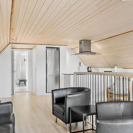 4791-ronne-smedegardsvej-32 Appartement Rønne